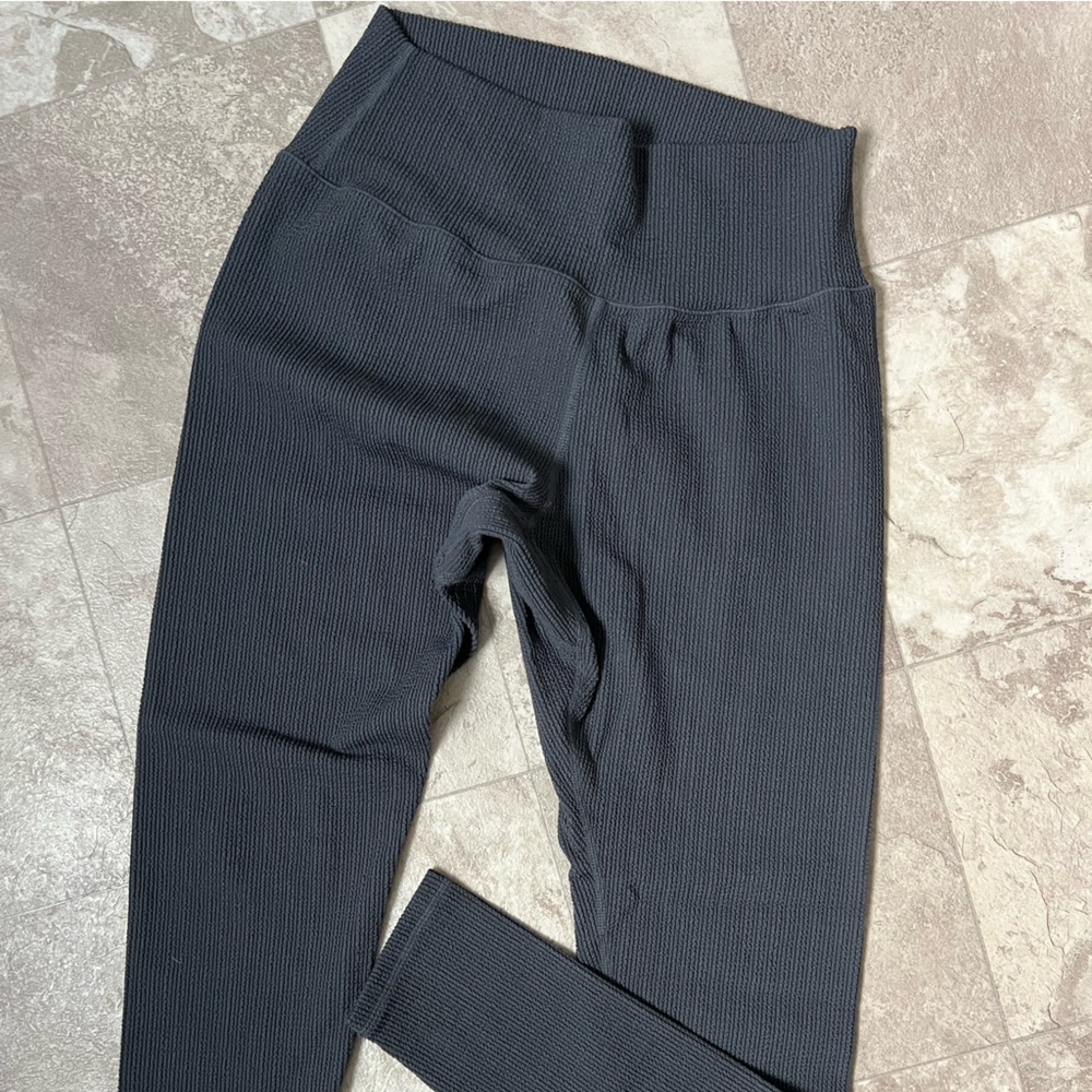 BuffBunny Grey Ribbed Leggings